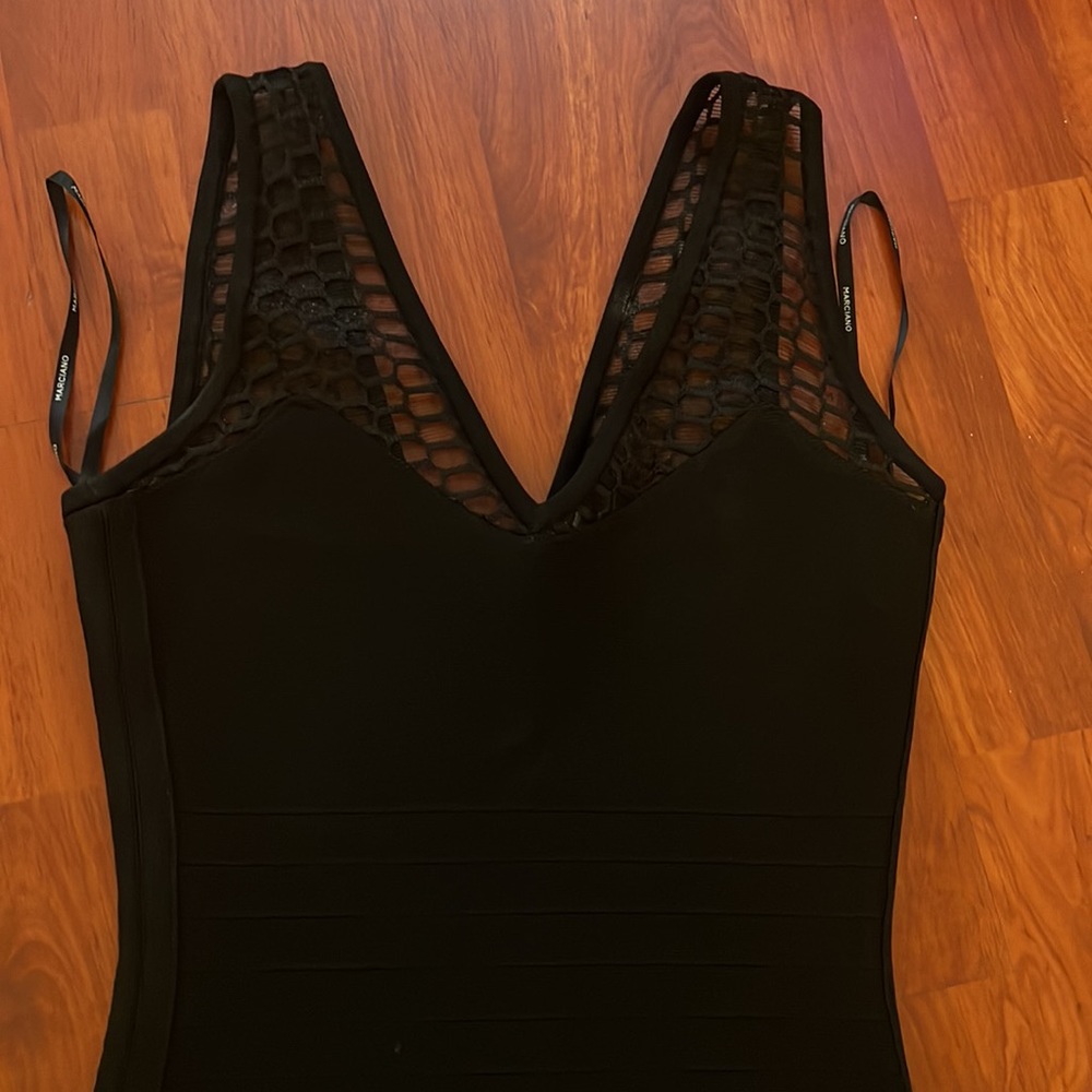 Dress - Picture 5 of 9